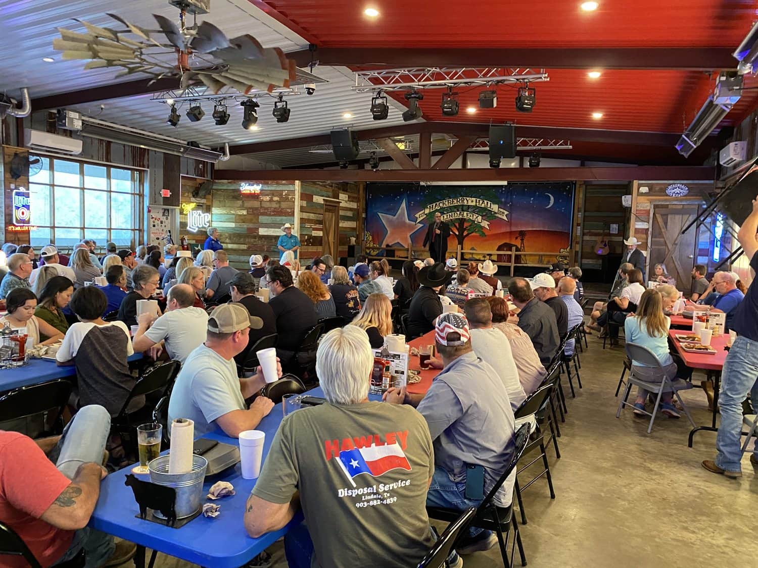 A full hall of Texans at a Texas Nationalist Movement event.